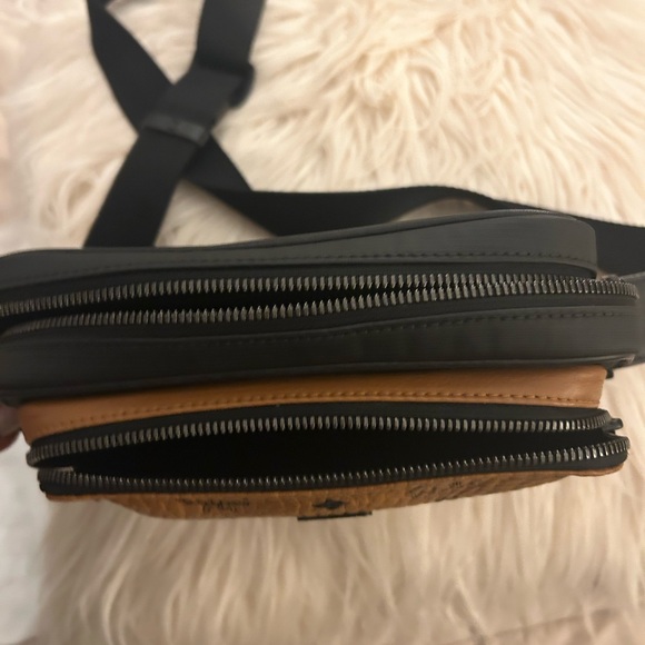 Authentic MCM Crossbody - Picture 5 of 10
